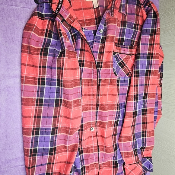 Victoria's Secret Plaid Button-Up Shirt - Picture 4 of 4